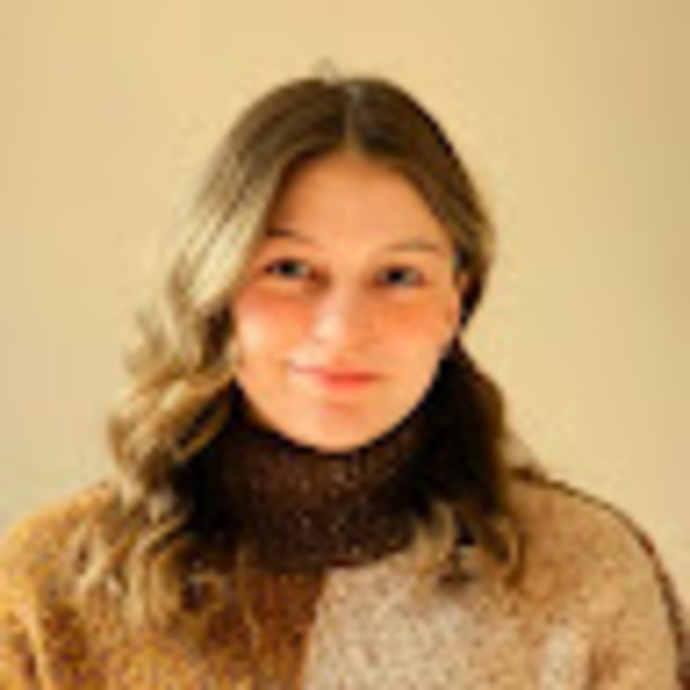 Meet your Posher, Emma